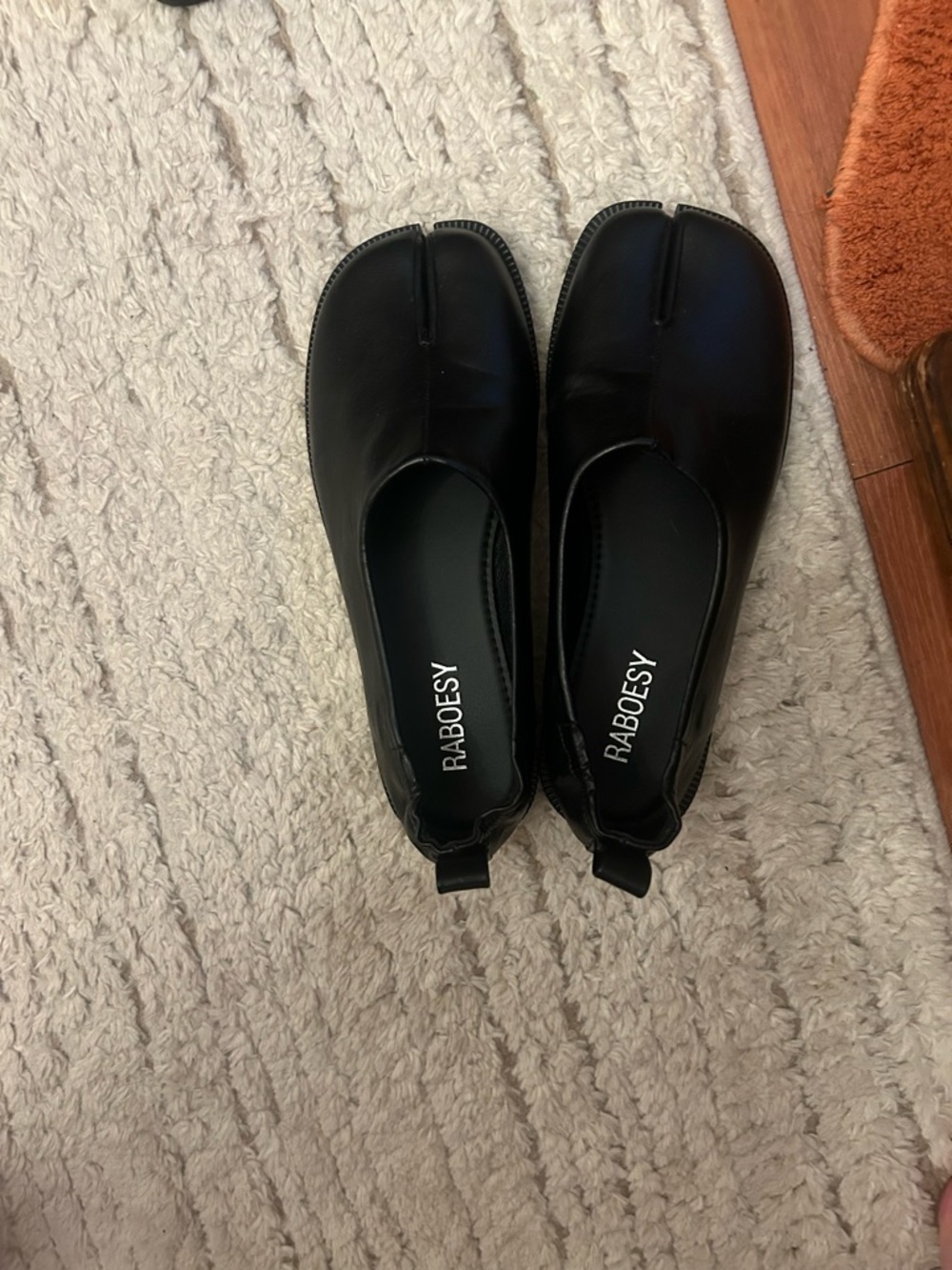 Black Tabi Leather Flats
